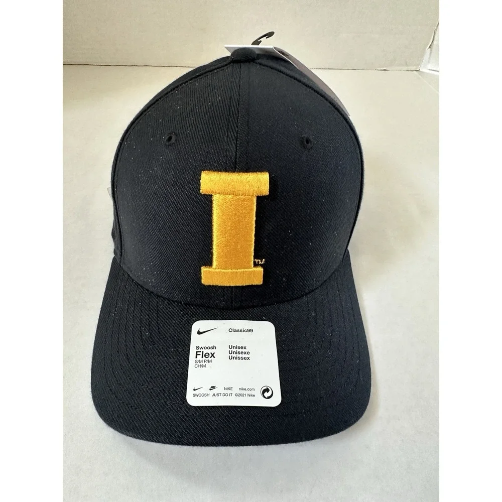 Iowa Hawkeyes Nike Hat Flex Dri Fit Classic99 Swoosh S/M Fitted Black Yellow